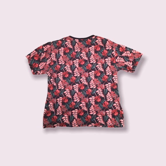 A multi-color shirt, from the brand Soul Star England. - Picture 2 of 3